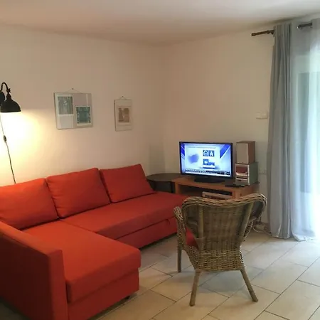 Cedrus Apartman 蒂豪尼